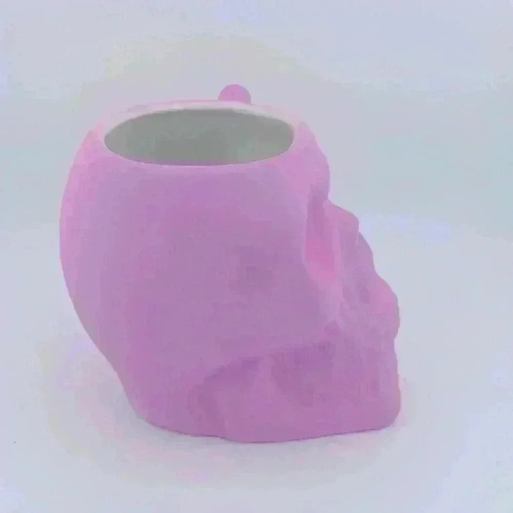 light pink soft touch Halloween skull mug - Picture 3 of 11